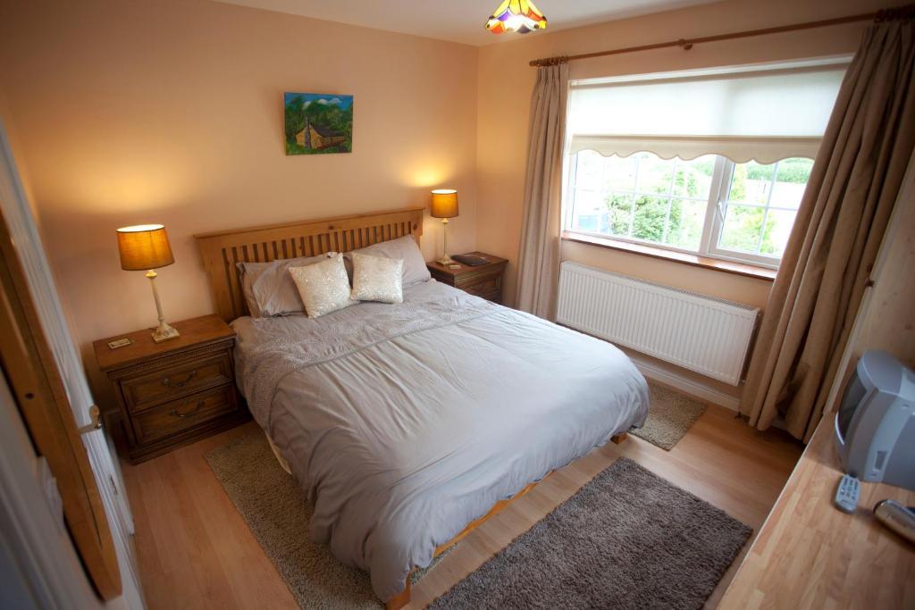 Strand'S End House Rooms Only, No Breakfast Served Cahersiveen Exterior photo