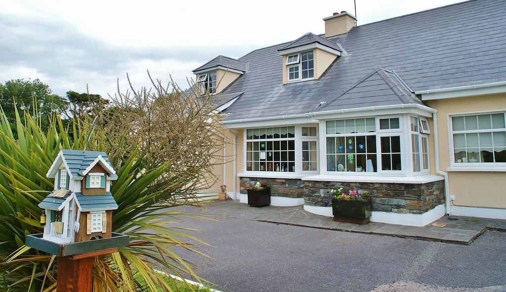 Strand'S End House Rooms Only, No Breakfast Served Cahersiveen Exterior photo