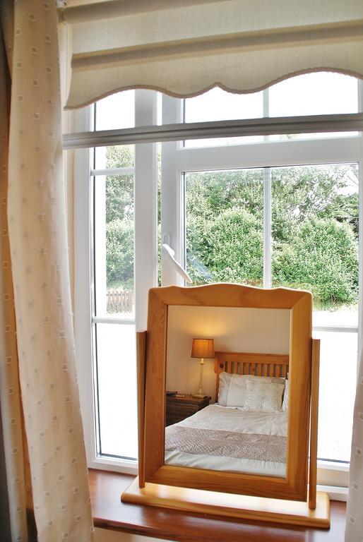 Strand'S End House Rooms Only, No Breakfast Served Cahersiveen Exterior photo