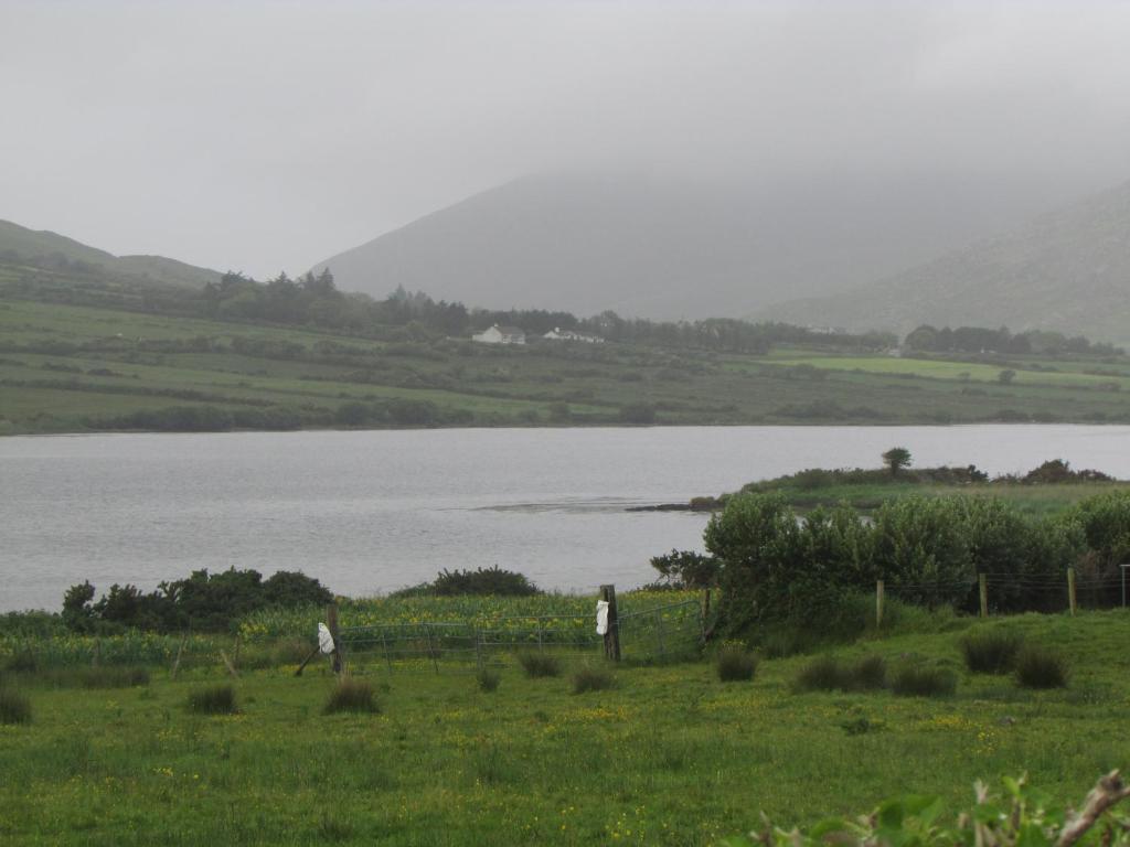 Strand'S End House Rooms Only, No Breakfast Served Cahersiveen Exterior photo
